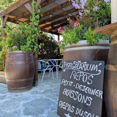Farm stay La Noyeraie *